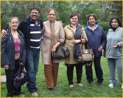DONORS-Puneet-and-women1743